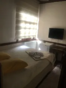 Guney Konak - Room