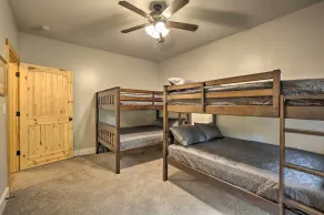 Tallassee Creekside Cabin w/ Forest Views! - Interiør