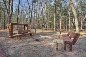 Spacious Family Escape: Walk to Lake Michigan! - Innenbereich
