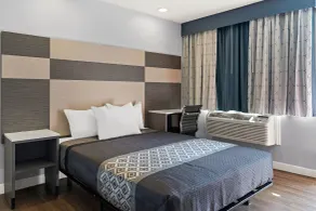 Bay Breeze Inn - Chambre