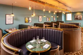 Crowne Plaza Manchester Airport by IHG - Restaurant