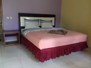 Pondok Guru Bakti Cottage - Room