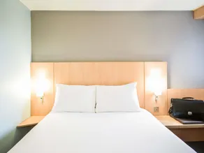 ibis London Heathrow Airport - Rum