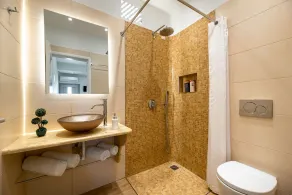 Hotel Thira - Banheiro