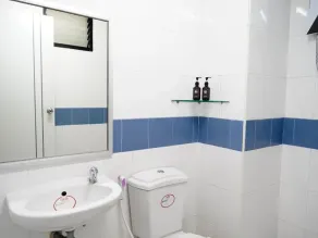 RoomQuest SPS Hotel and Residence - Salle de bain