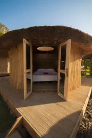 Chakra Beach Kabak - Camera