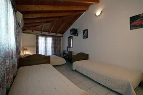 Malvasia Corner Studios - ex Romeo's House - Rom