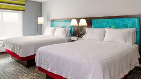 Hampton Inn by Hilton Philadelphia International Airport - Room