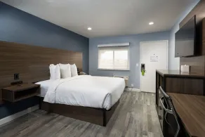 Days Inn by Wyndham Arroyo Grande Pismo Beach - Chambre