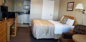 Athabasca Lodge Motel - Room