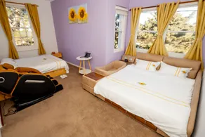 Hearty Center Motel - Room