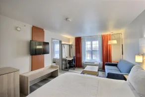 Holiday Inn Express Hotel & Suites Milwaukee Airport by IHG - Chambre