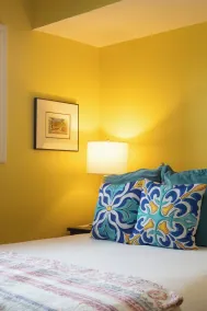 Water's Edge Inn - Adults Only - Zimmer