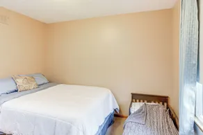 Quiet Greenwich Home w/ Pool + Screened Porch! - Innenbereich