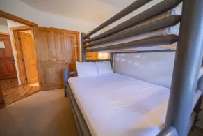 Dakota Lodge 8455 by SummitCove Lodging in Colorado - Rum