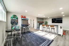 3 Mi to Dtwn: Family Home w/ Garden & EV Charger - Interiör