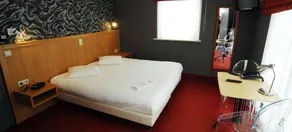 New Hotel de Lives - Room