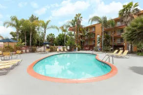Days Inn by Wyndham Mission Valley-SDSU - Piscine