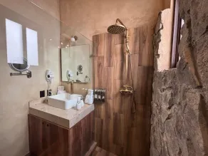 Sasha: Tu refugio fascinante en ValQuirico. - Baño