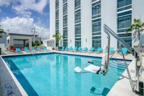 Hotel Dello Ft Lauderdale Airport, Tapestry Collection by Hilton - Piscine