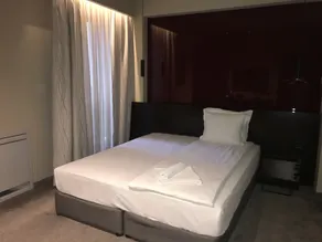 Famous House - Room