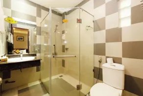 Hung Thanh Airport Hotel - Bathroom