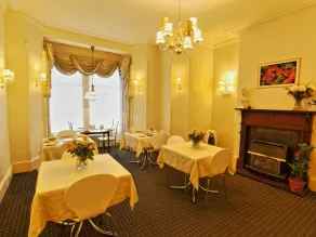 Brentwood Villa Bed and Breakfast - Restaurant