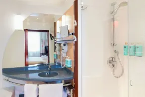 Novotel Suites Genève Aéroport - Bathroom