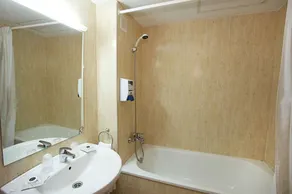 Hotel Basic - Salle de bain