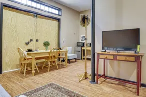 6 Mi to Kinne Preserve: Cozy Canterbury Guest Home - Intérieur