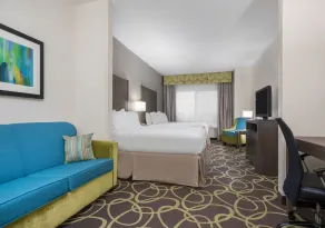 Holiday Inn Express Hotel & Suites Ames by IHG - Room