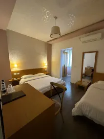 AL BON Park - Habitación