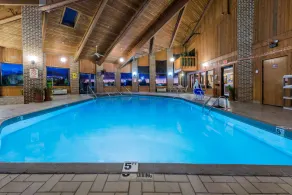Baymont by Wyndham Lancaster - Piscine