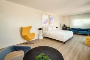 Kenmore Village Hotel, South Beach - Rum