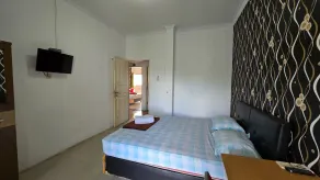 Omah Manahan - Room