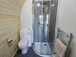 Tamina - Bathroom