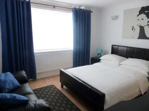 3 Luxury En-suite Bedrooms - Habitación
