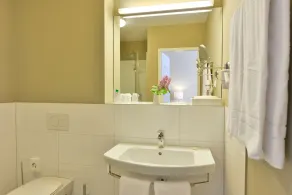INVITE Hotel Fulda City Hauptbahnhof - Salle de bain