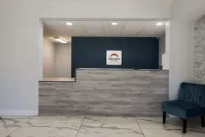 Suburban Studios Hinesville - Fort Stewart Area - Hall