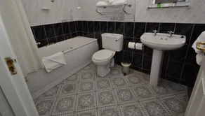 Bay View Hotel - Badrum