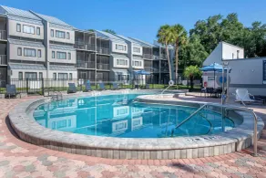 Orbit One Vacation Villas - Piscine