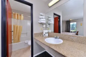 Americas Best Value Inn - Augusta / South - Badeværelse