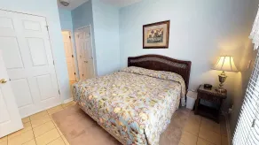 Dreamscaper at Myrtle Beach Apartment 5 - Room