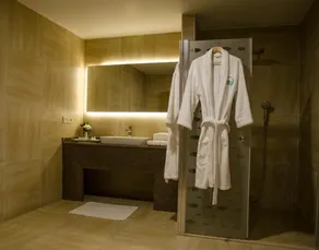 Hotel Tilmen - Bathroom