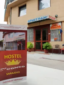 Hostel Gonzo - Entrada interior