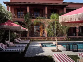 Anemelia Retreat - Explore & Recharge - Piscina