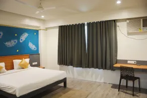 Hotel Sai Palkhi Niwara - Room