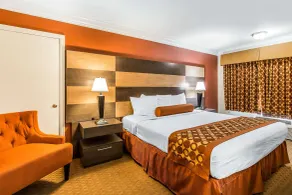 Rodeway Inn & Suites Canyon Lake-Menifee West - Chambre