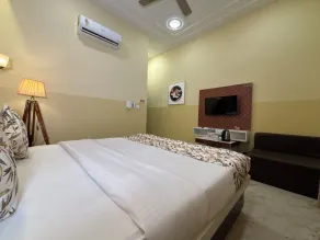 The Orchid Retreat Agra - Stay Near Taj Mahal - Room