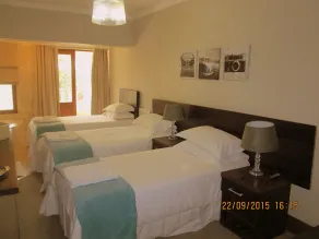 OR Tambo Guest House - Room